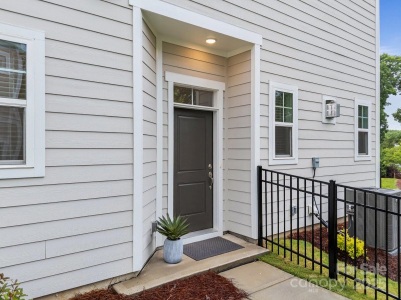 Property image 4 at 8215 Houser Street, Cornelius, NC 28031