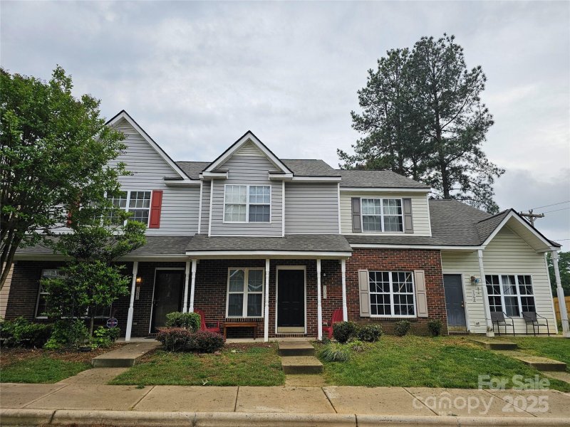 Property image 3 at 7562 Petrea Lane, Charlotte, NC 28227