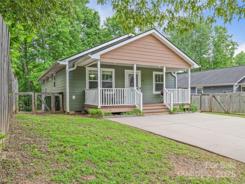 Property image 3 at 152 Marietta Street, Asheville, NC 28803