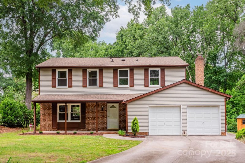 Property image 2 at 5604 Bethesda Court, Charlotte, NC 28226