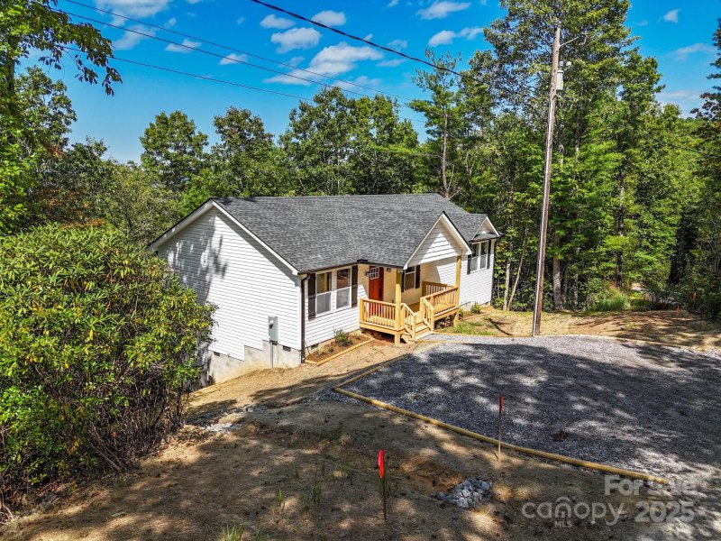 Property image 2 of 124 Erwin Hill Drive in Laurel Cove Retreat, Etowah, NC 28729