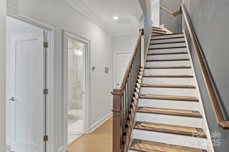 Property image 5 at 310 N Dotger Avenue, Charlotte, NC 28204