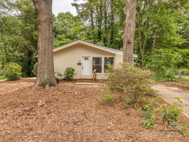 3455 Manchester Drive