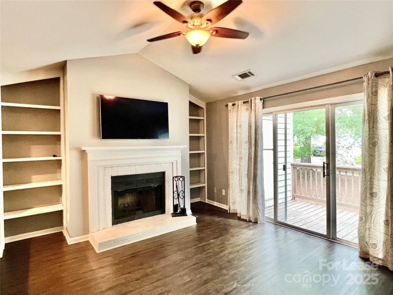 Property image 2 at 3306 Selwyn Farms Lane, Charlotte, NC 28209