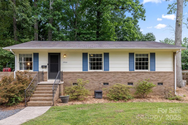 Property image 4 at 3900 Langley Road, Charlotte, NC 28215
