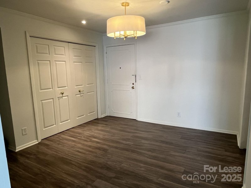 Property image 4 at 1323 Queens Road, Charlotte, NC 28207