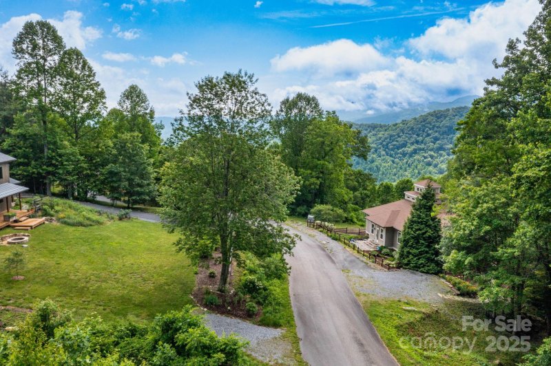 Property image 5 of 129 Mount Soma Boulevard in Mount Soma, Clyde, NC 28721