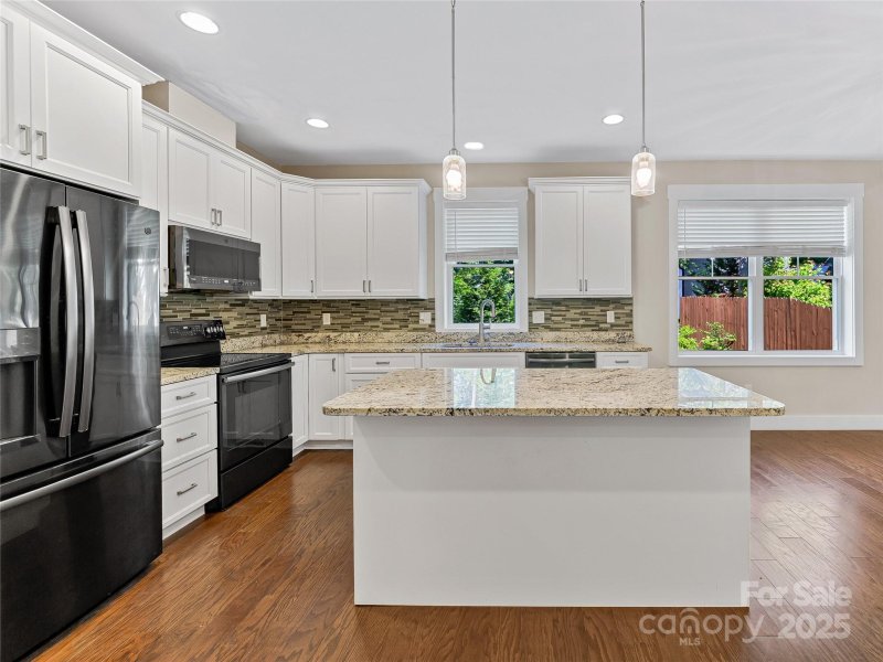 Property image 3 at 29 Farm Pond Lane, Candler, NC 28715