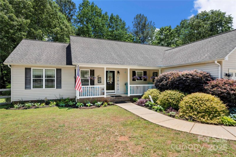 Property image 3 at 5764 Grassy Creek Road, Denver, NC 28037