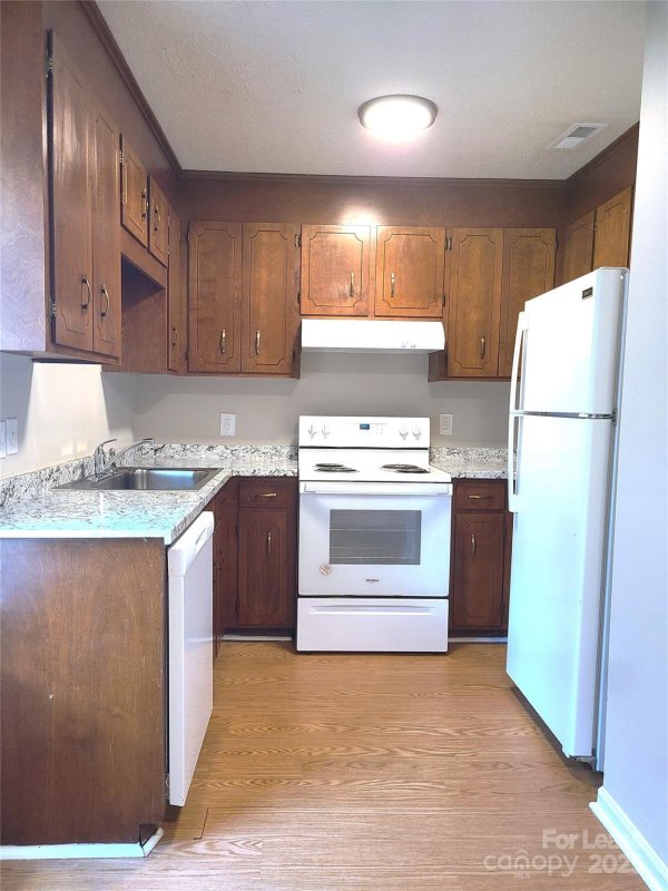 Property image 3 at 6929 Delta Lake Drive, Charlotte, NC 28215