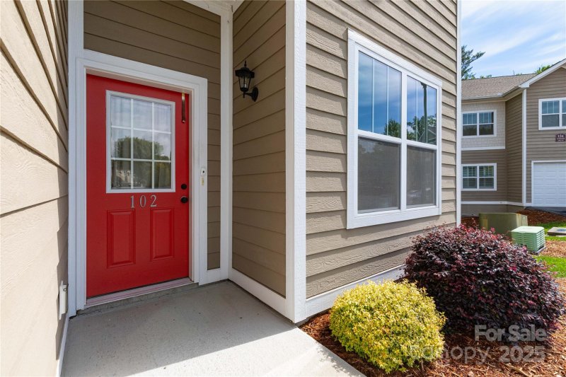 Property image 2 of 138 Foxden Drive in Fox Glen Condominium, Fletcher, NC 28732