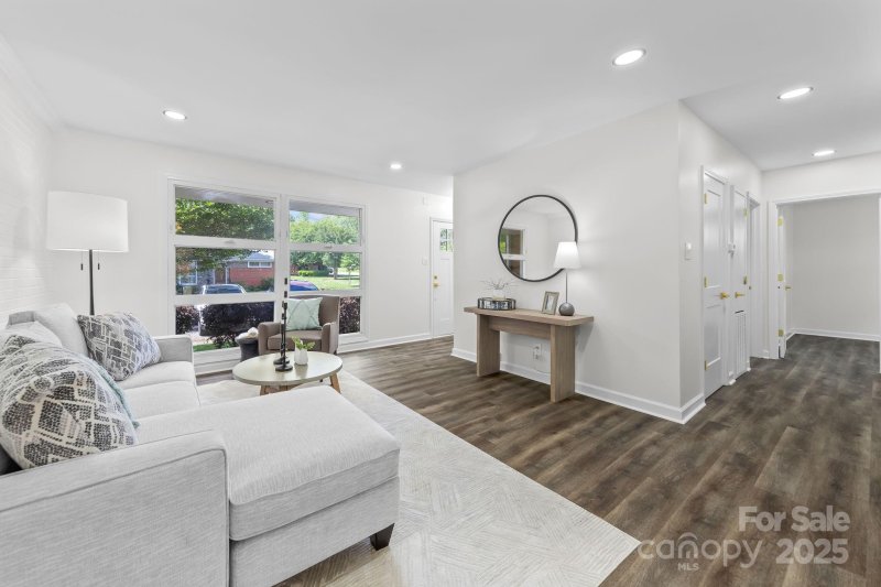 Property image 5 at 4226 Randolph Road, Charlotte, NC 28211