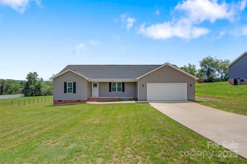 Property image 2 at 154 Stable Brook Lane, Taylorsville, NC 28681