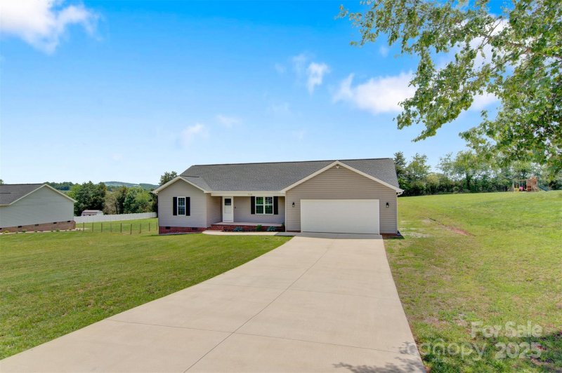 Property image 3 at 154 Stable Brook Lane, Taylorsville, NC 28681