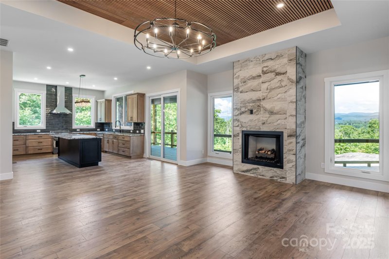 Property image 5 at 129 Parkway View Drive, Hendersonville, NC 28739