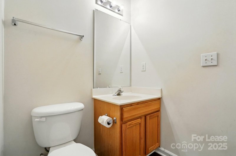 Property image 4 at 7420 Abigail Glen Drive, Charlotte, NC 28212