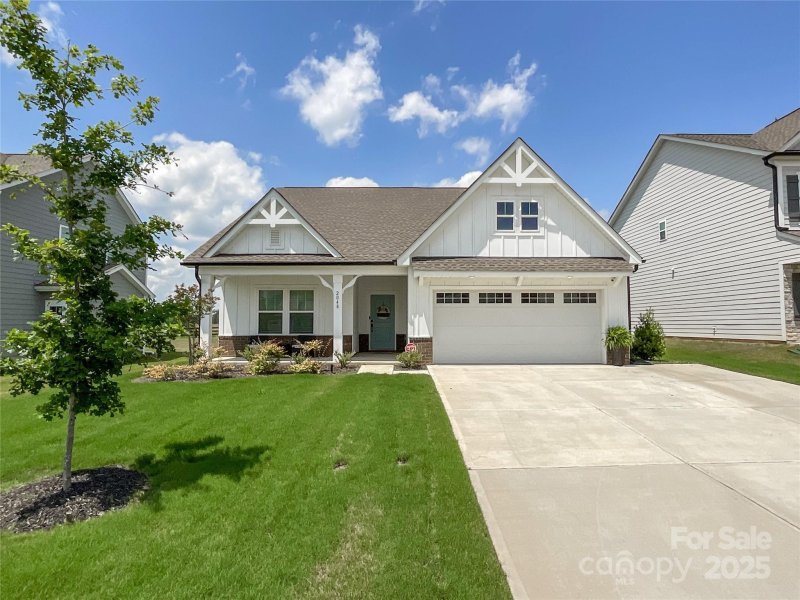 2048 Turnsberry Drive