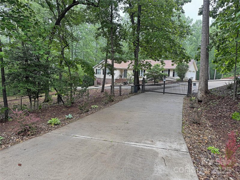 Property image 3 at 174 Sassafras Hill Drive, Rutherfordton, NC 28139