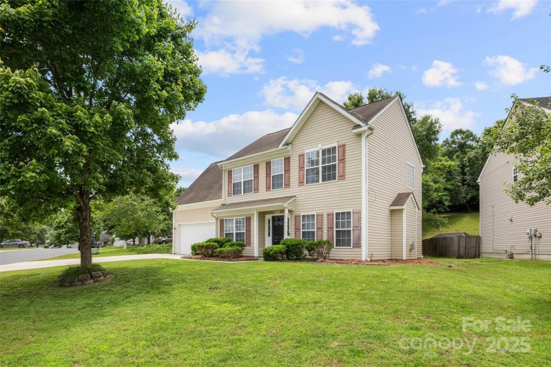 Property image 2 at 4004 Shasta Circle, Clover, SC 29710