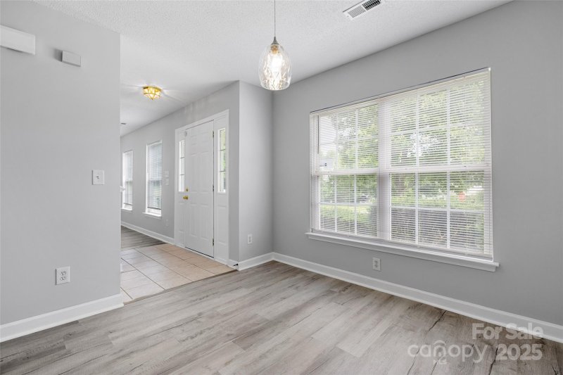 Property image 4 at 4004 Shasta Circle, Clover, SC 29710