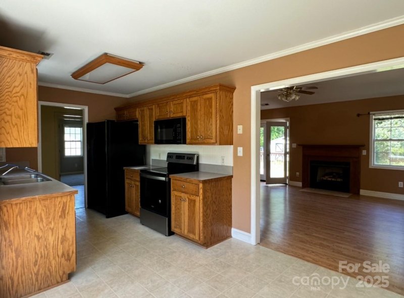 Property image 2 at 3240 St Vincent Drive, Claremont, NC 28610