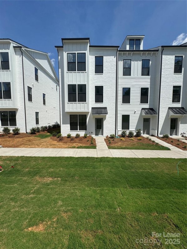 Property image 2 at 5013 Layman Drive, Charlotte, NC 28226