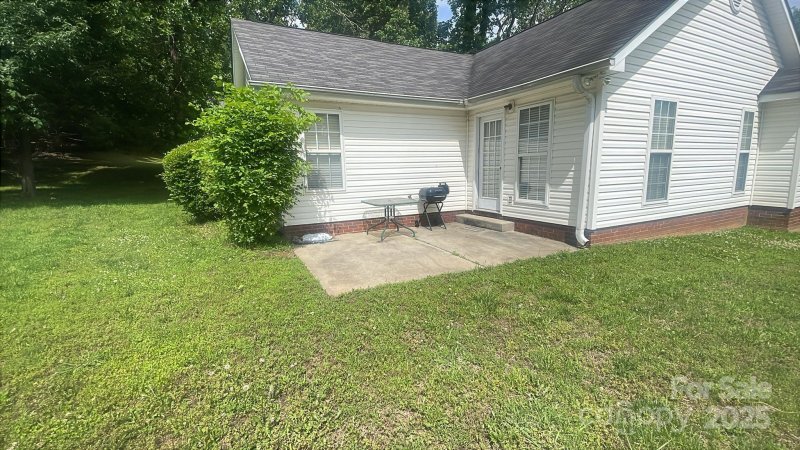 Property image 2 of 1062 Piney Church Road in St Andrews, Concord, NC 28025