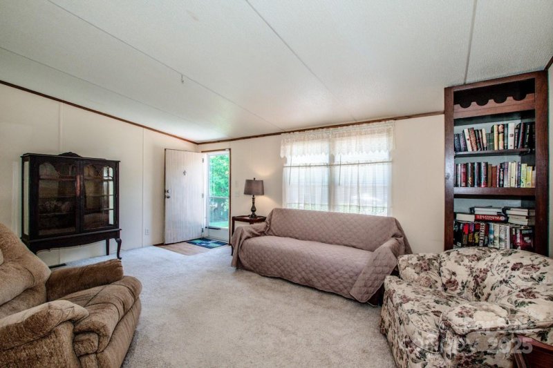 Property image 3 at 161 Crystal Bay Drive, Mooresville, NC 28115