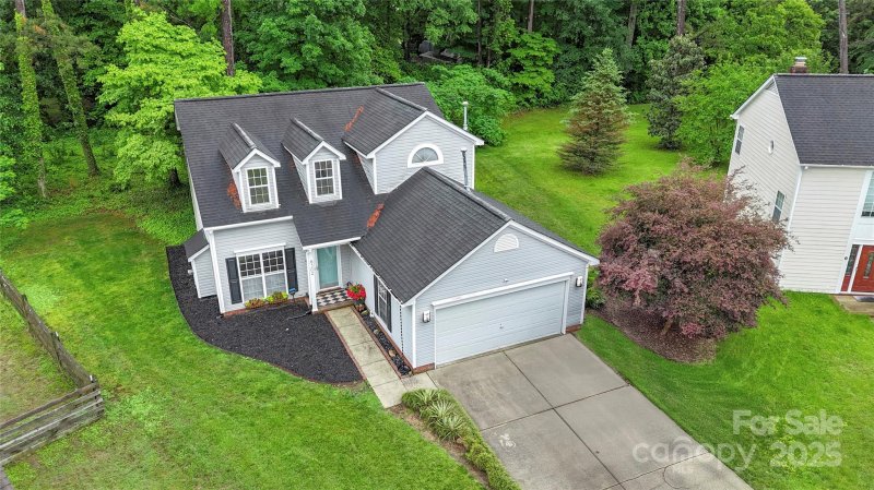 Property image 2 at 8302 Holbrook Square Court, Charlotte, NC 28216