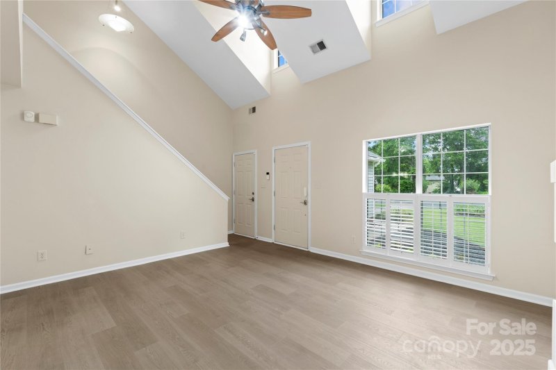 Property image 5 at 8302 Holbrook Square Court, Charlotte, NC 28216