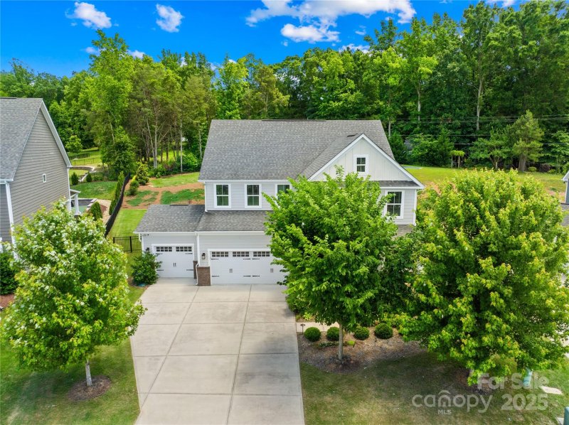 Property image 3 of 10901 Greenvale Drive in Grantham, Harrisburg, NC 28075