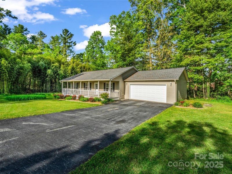 Property image 4 at 77 Simmons Drive, East Flat Rock, NC 28726