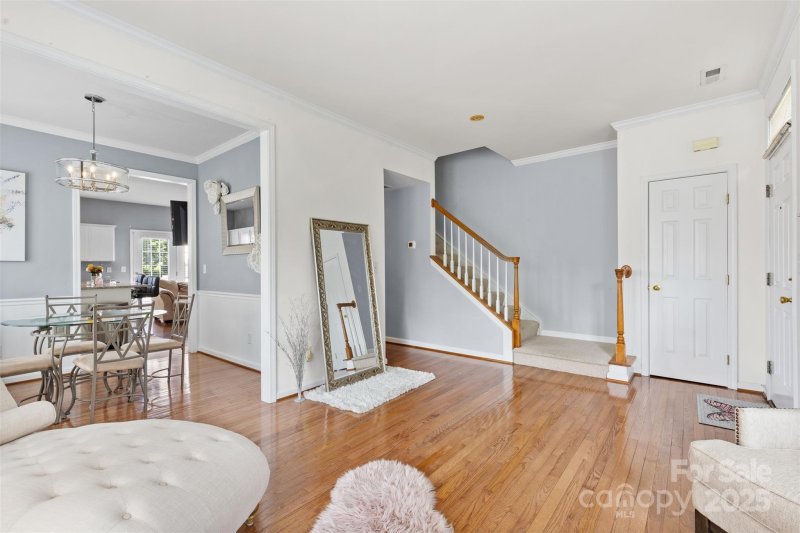 Property image 5 of 9775 Mallard Glen Drive in Mallard Glen Village, Charlotte, NC 28262