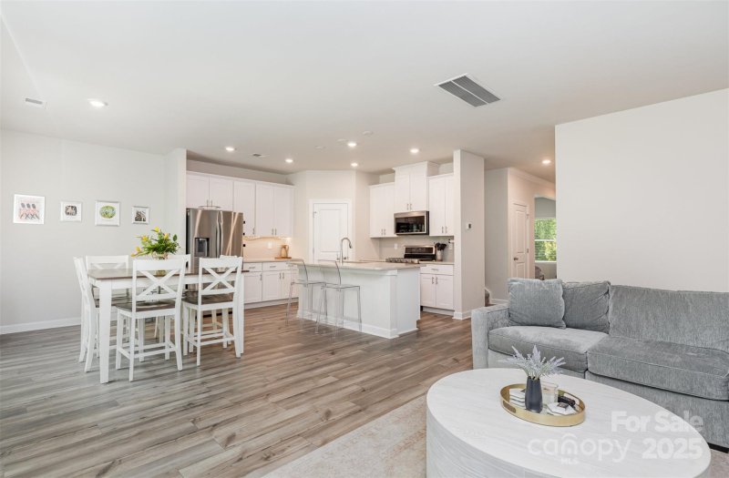 Property image 4 of 941 Rachel Anne Drive in Amberley, Belmont, NC 28012