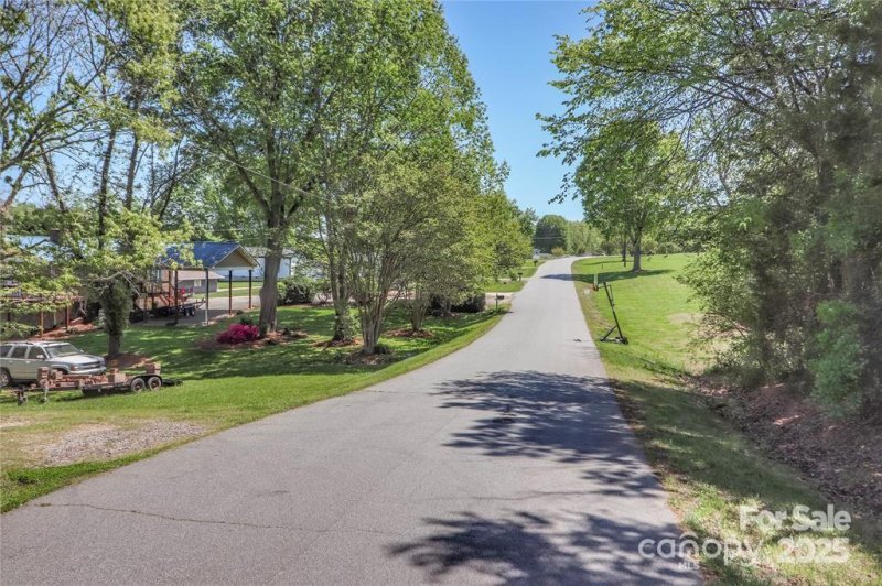 Property image 3 of 4279 Candlewood Drive in Cypress Farms, Sherrills Ford, NC 28673