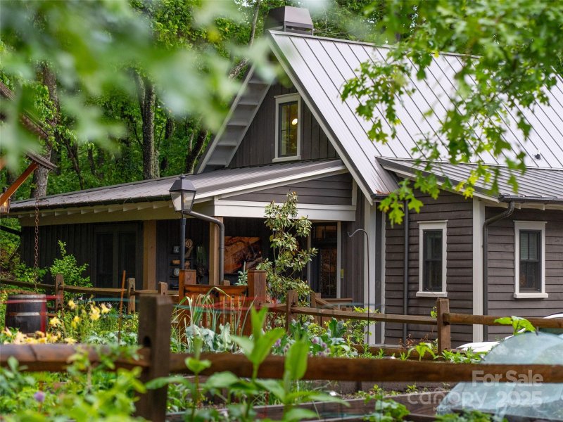 Property image 2 at 15 Fay Jones Lane, Black Mountain, NC 28711