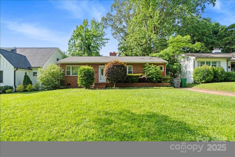 Property image 2 at 1315 Cortland Road, Charlotte, NC 28209