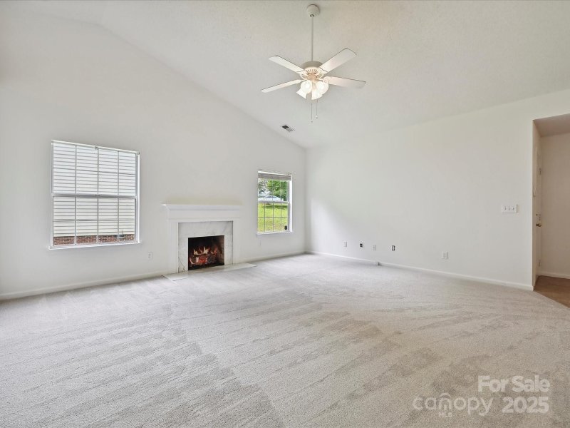 Property image 2 at 2927 Dubberly Court, Matthews, NC 28105