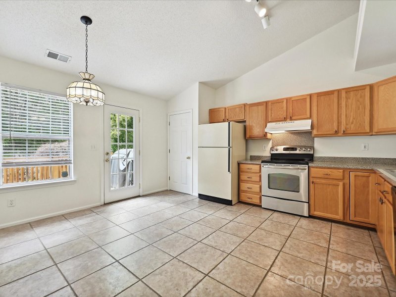 Property image 4 at 2927 Dubberly Court, Matthews, NC 28105