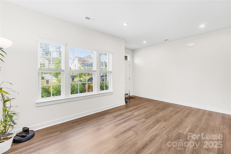 Property image 3 at 10142 Black Locust Lane, Charlotte, NC 28215