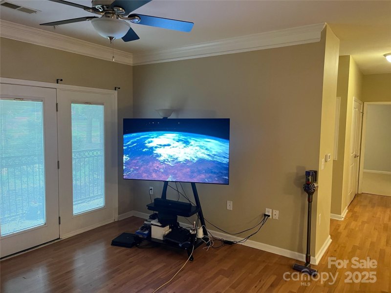 Property image 3 of 415 Appeldoorn Circle in Grove Appeldoorn Condo, Asheville, NC 28803