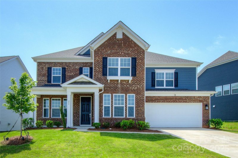 256 W Waterlynn Road