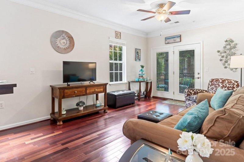 Property image 3 at 611 Appeldoorn Circle, Asheville, NC 28803