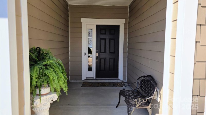 Property image 2 at 3048 Rosseau Lane, Mount Holly, NC 28120