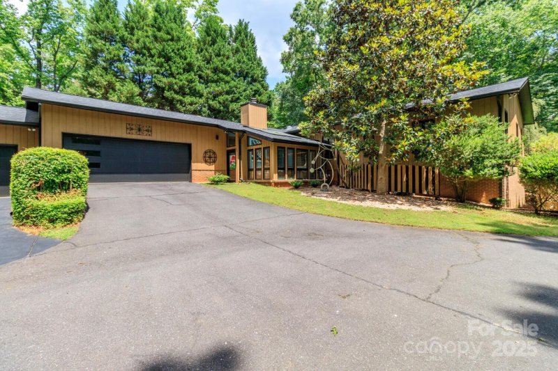 Property image 2 at 6119 Bittersweet Lane, Charlotte, NC 28270