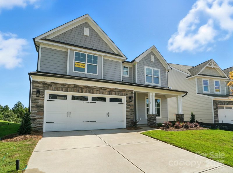 Property image 2 of 128 Longwood Road in Summerlin, Mooresville, NC 28115