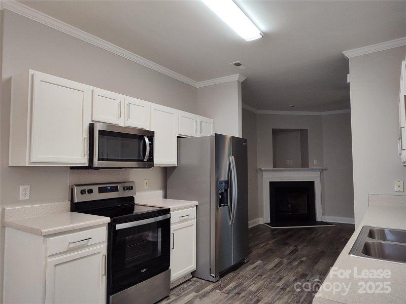 Property image 4 at 2120 Sardony Lane, Charlotte, NC 28213