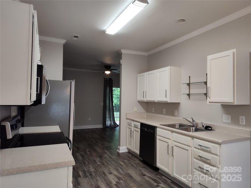 Property image 5 at 2120 Sardony Lane, Charlotte, NC 28213