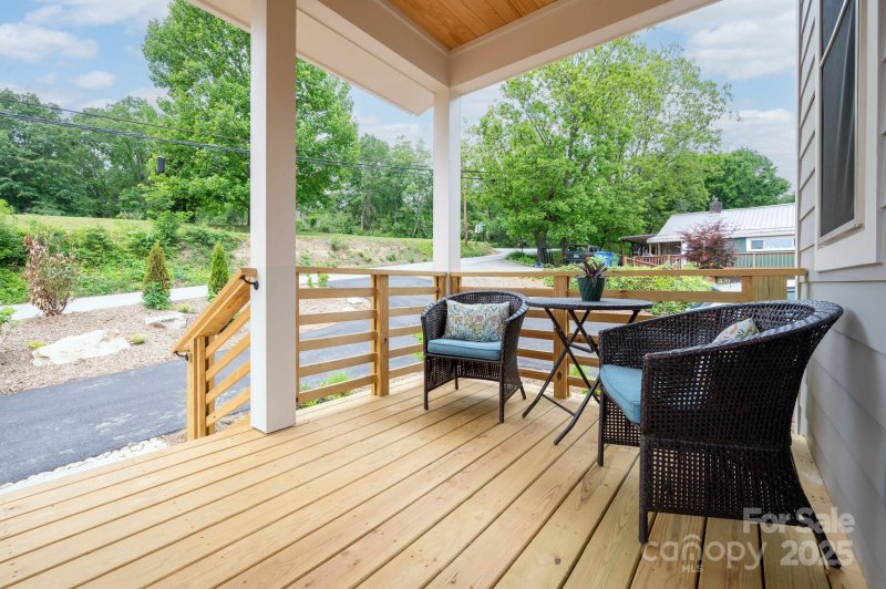 Property image 3 at 11 Middlebrook Road, Asheville, NC 28805