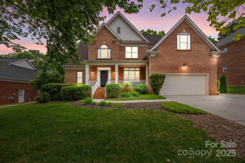 310 E Waterlynn Road